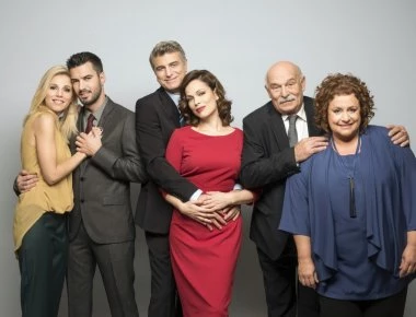 «Μην αρχίζεις τη μουρμούρα»: Η πρώτη εμφάνιση της Κλέλιας Ρένεση (βίντεο)